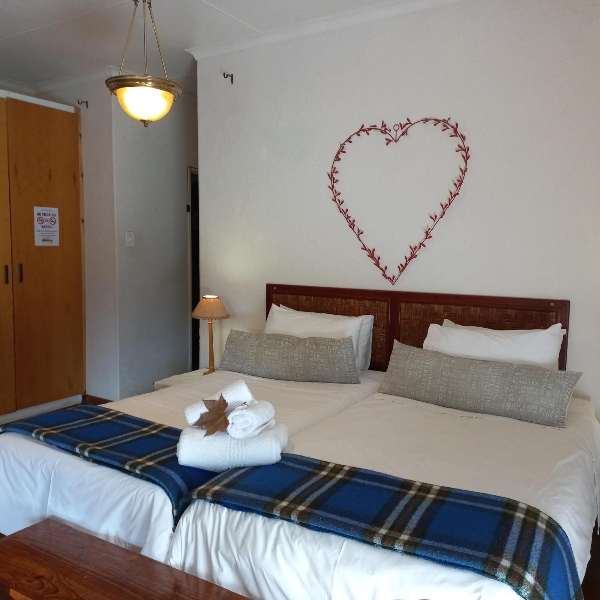 ออทัมน์ บรีซ แมเนอร์ แอนด์ ลอดจ์ บีแอนด์บี Hotel กราสคอป ภายนอก รูปภาพ