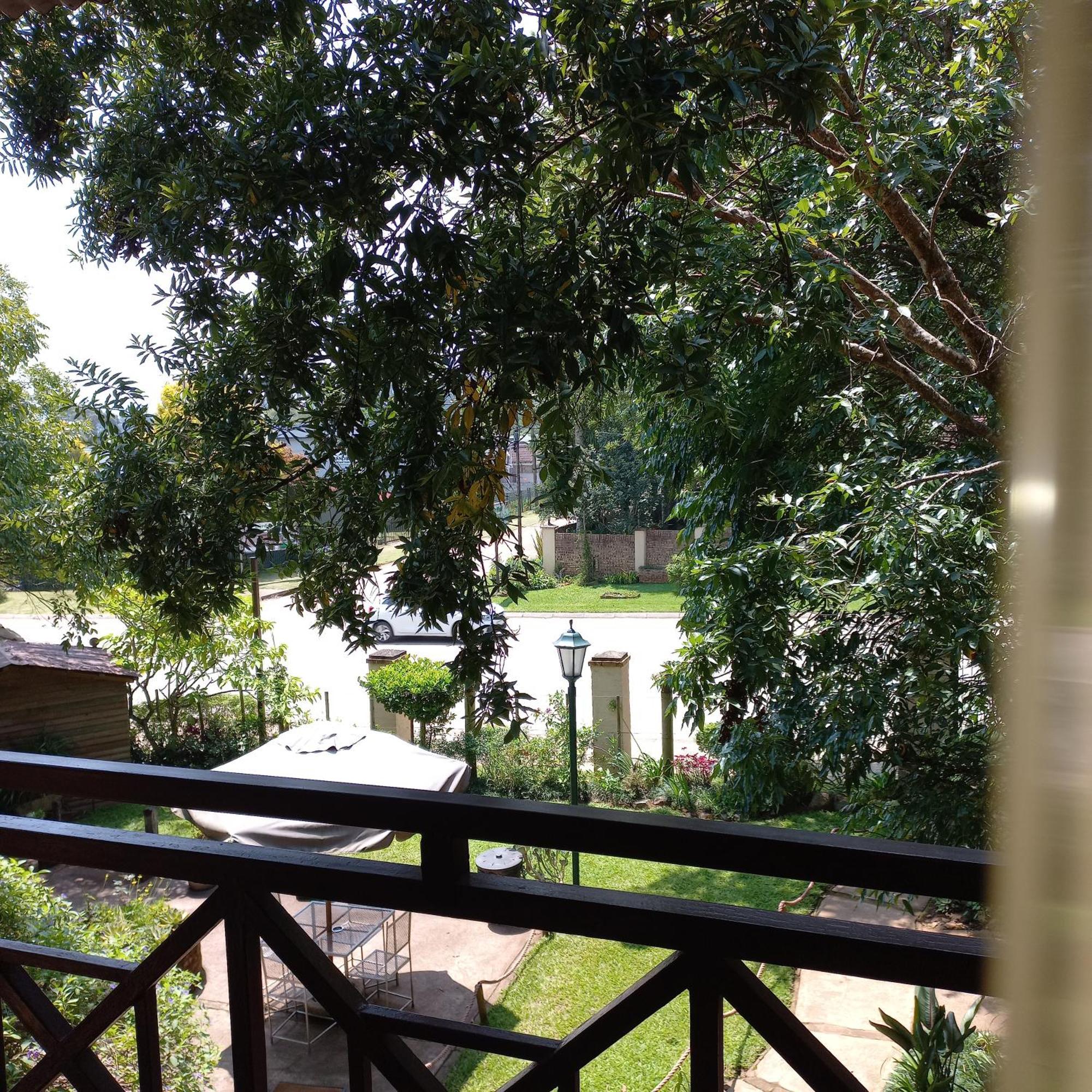 ออทัมน์ บรีซ แมเนอร์ แอนด์ ลอดจ์ บีแอนด์บี Hotel กราสคอป ภายนอก รูปภาพ